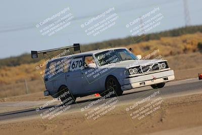 media/Oct-02-2022-24 Hours of Lemons (Sun) [[cb81b089e1]]/915am (I-5)/